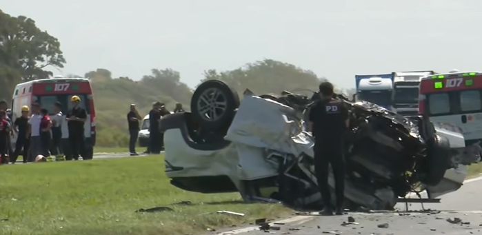 Autopista Rosario–Santa Fe: dos fallecidos y 11 heridos tras el choque en Oliveros