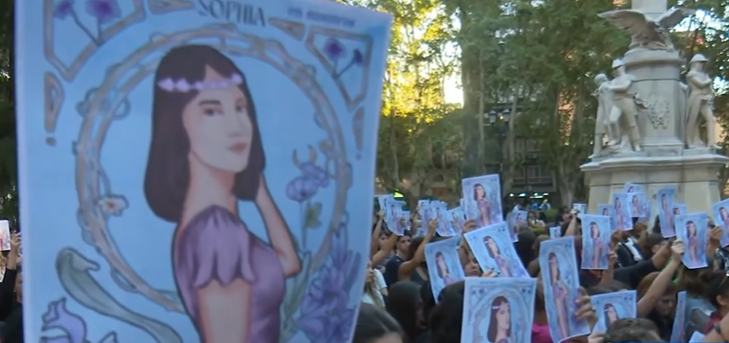 Familiares y amigos marcharon por el crimen de Sophia