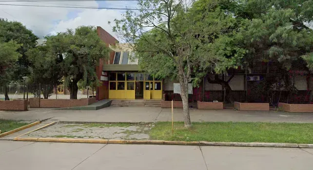 Vuelta a clases en San Cristóbal: la escuela recordó a la víctima con un minuto de silencio