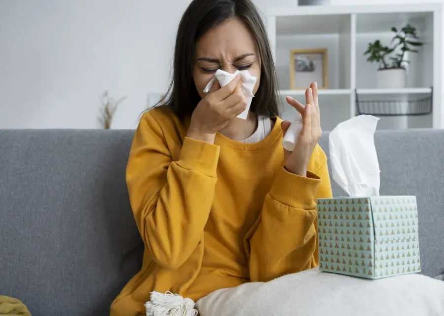 Alerta por un fuerte brote de gripe H3N2: las consultas en las guardias se duplicaron