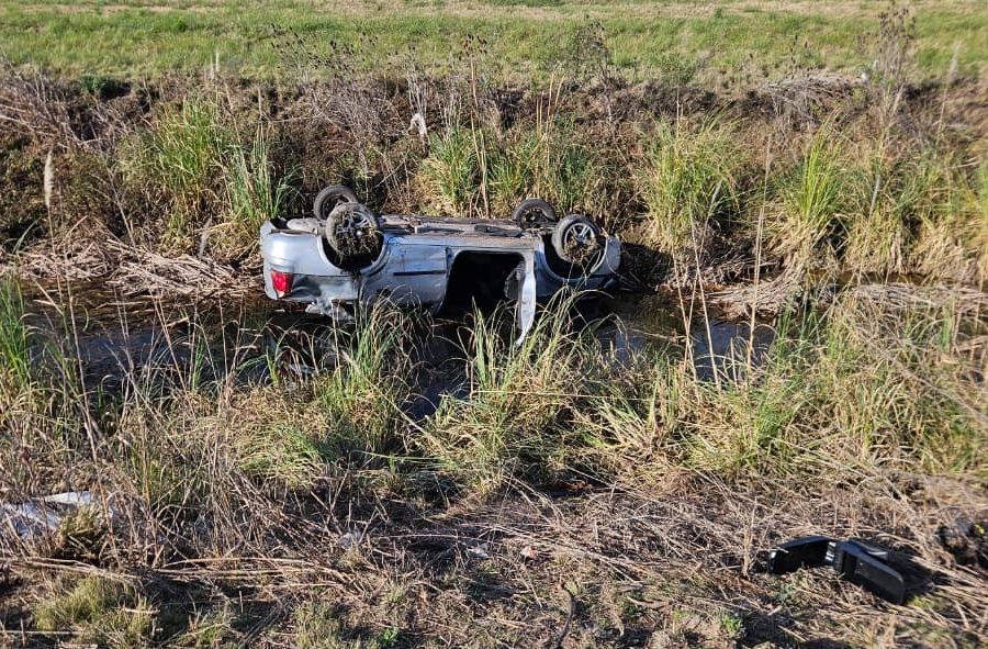 Choque y vuelco en la Autopista a Buenos Aires: un herido