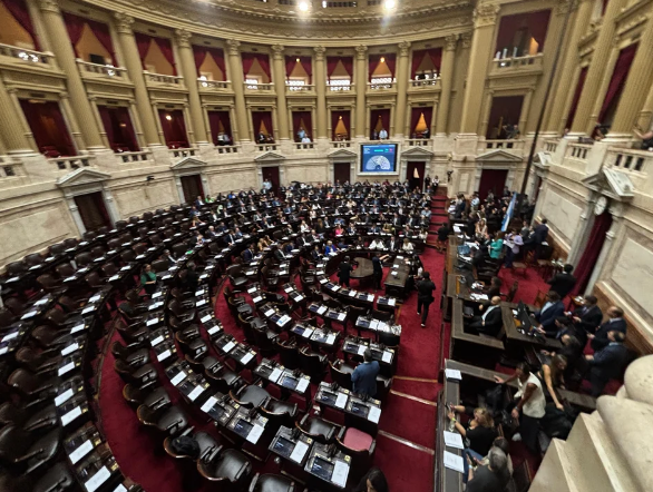 Diputados inició el debate por la reforma laboral en medio del paro general