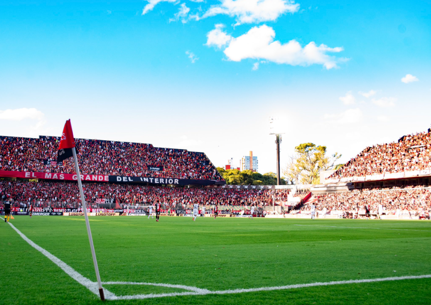 FIFA inhibió a Newell’s por tres mercados de pases | Deportes