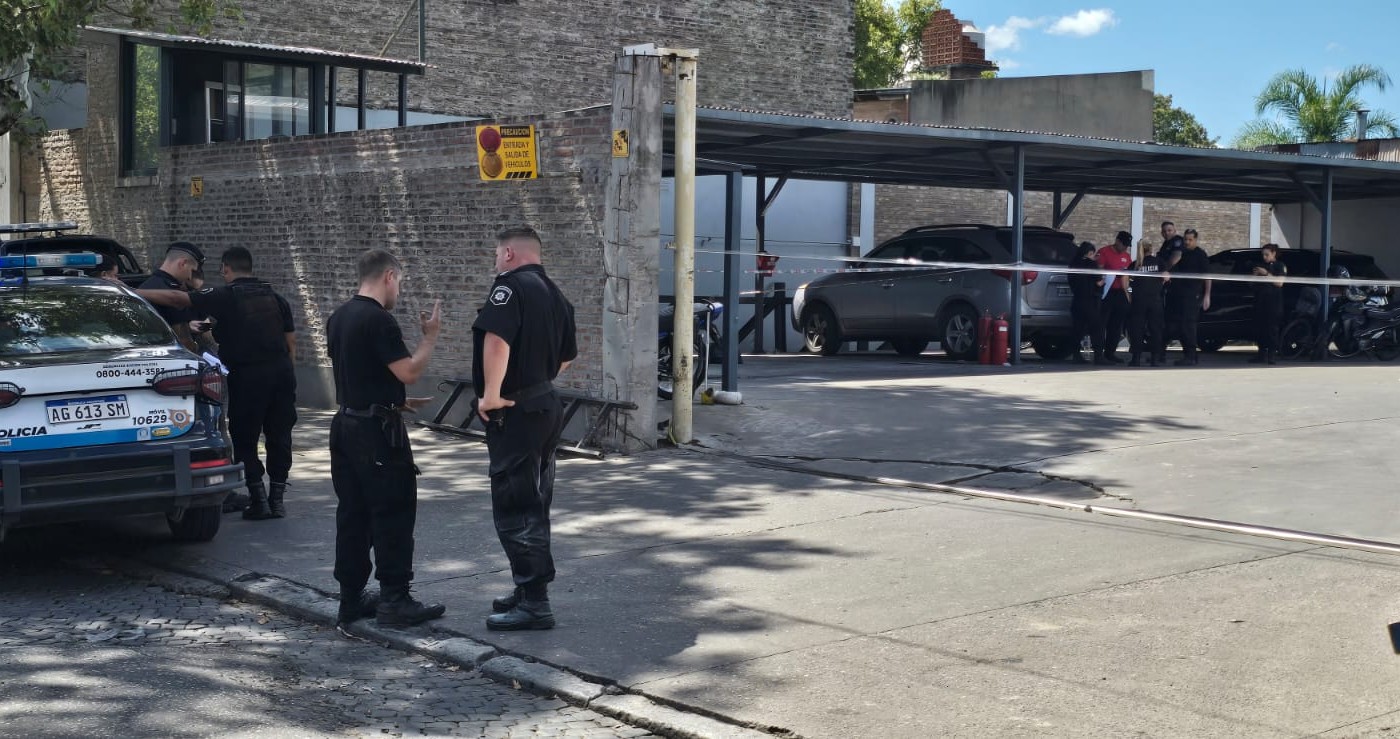 Redujeron con una Taser a un trabajador que roció con nafta a un compañero y a sí mismo | Rosario y la región