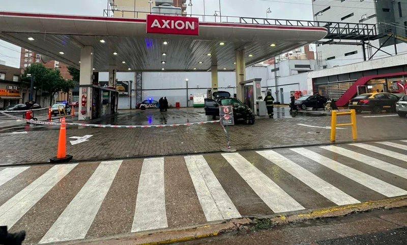 Un vehículo explotó tras cargar GNC y el conductor debió ser hospitalizado | Rosario y la región