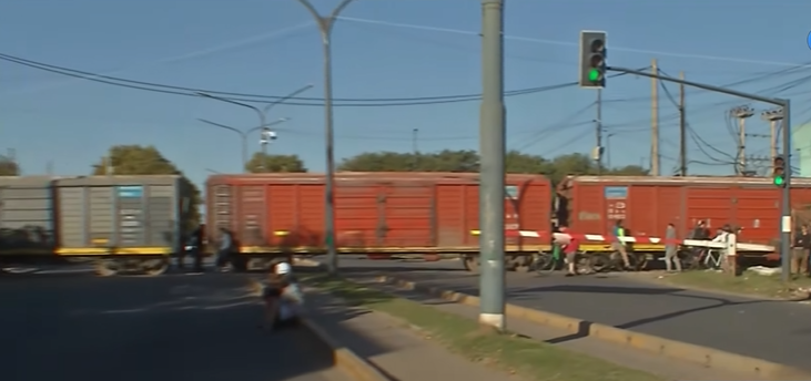 Un tren descarriló en zona oeste y cortó el tránsito durante más de seis horas | Rosario y la región