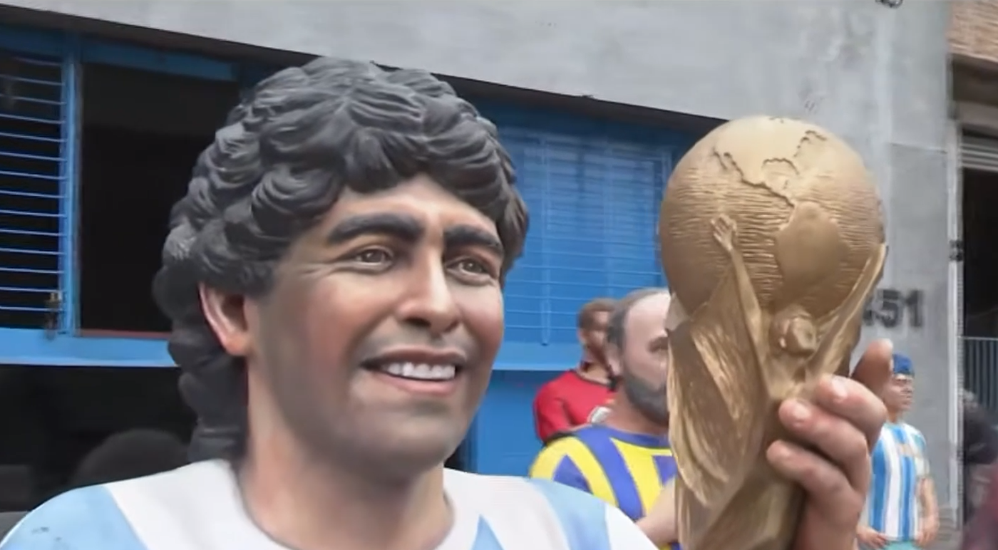 Messi, Maradona y hasta Colapinto: el impresionante "museo de estatuas" que es furor en el sur de Rosario | Rosario y la región