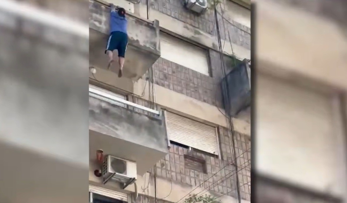 Permanece en estado crítico el hombre que cayó desde un cuarto piso | Rosario y la región