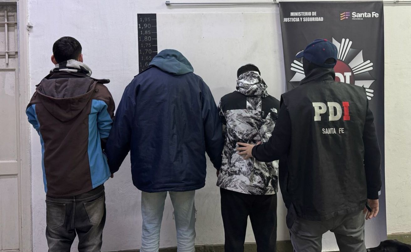 Golpe al microtráfico en zona sur: cuatro detenidos y droga secuestrada | Rosario y la región