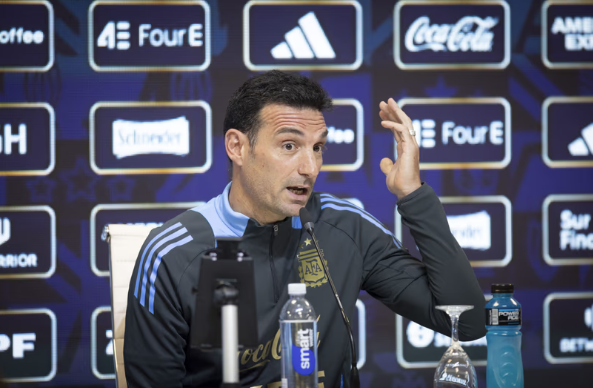 Scaloni confirmó que Dibu y Julián están listos para el debut | Deportes