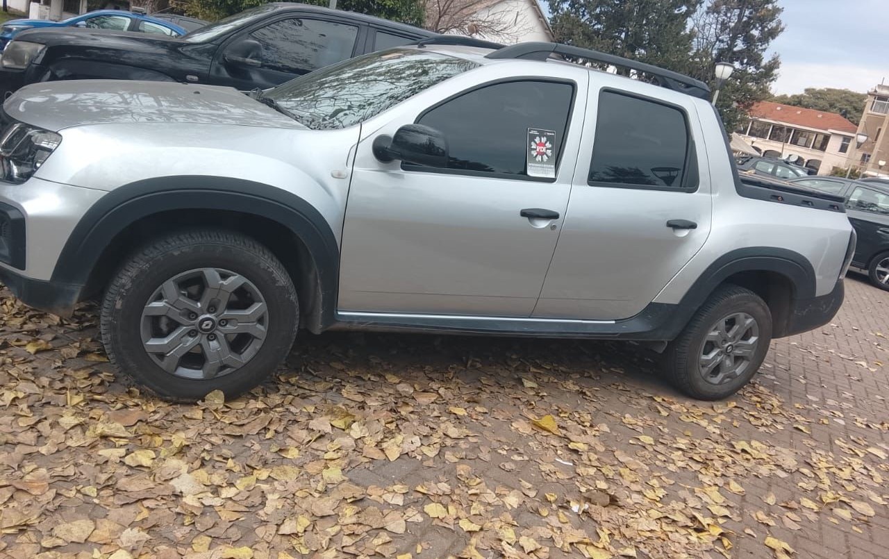 Lince identificó una camioneta asociada a diversos escruches y la PDI logró detener a dos sospechosos | Rosario y la región