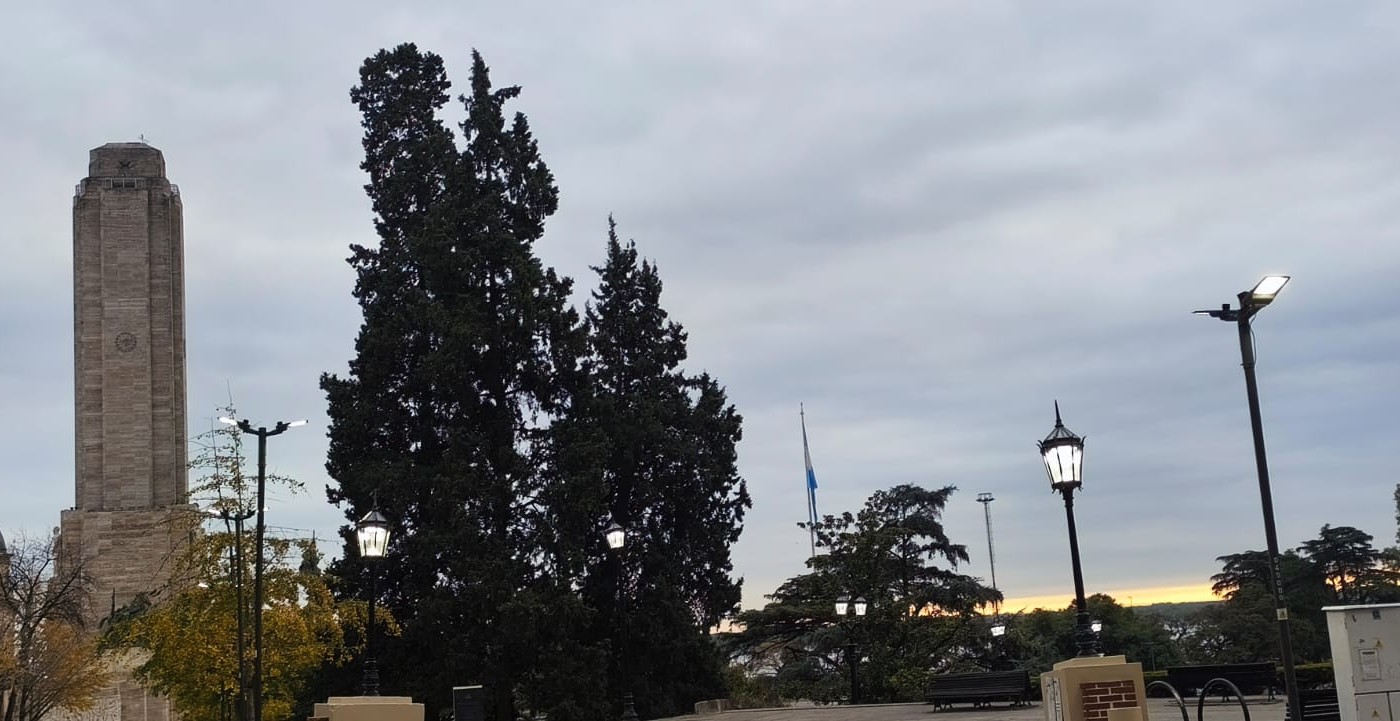 Lluvias, frío y leve mejoría durante el fin de semana largo | Rosario y la región