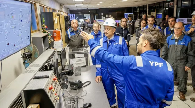 Marín anunció que YPF bajará el precio de la nafta | Información General