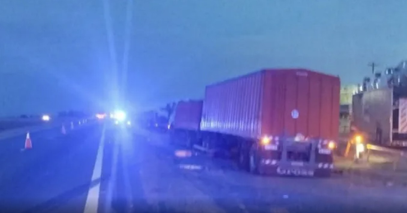 Dos heridos en choque múltiple en la autopista Rosario-Buenos Aires, cerca de Fighiera | Rosario y la región
