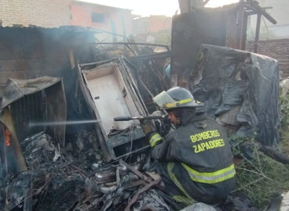 Se incendió una vivienda precaria en El Mangrullo | Rosario y la región