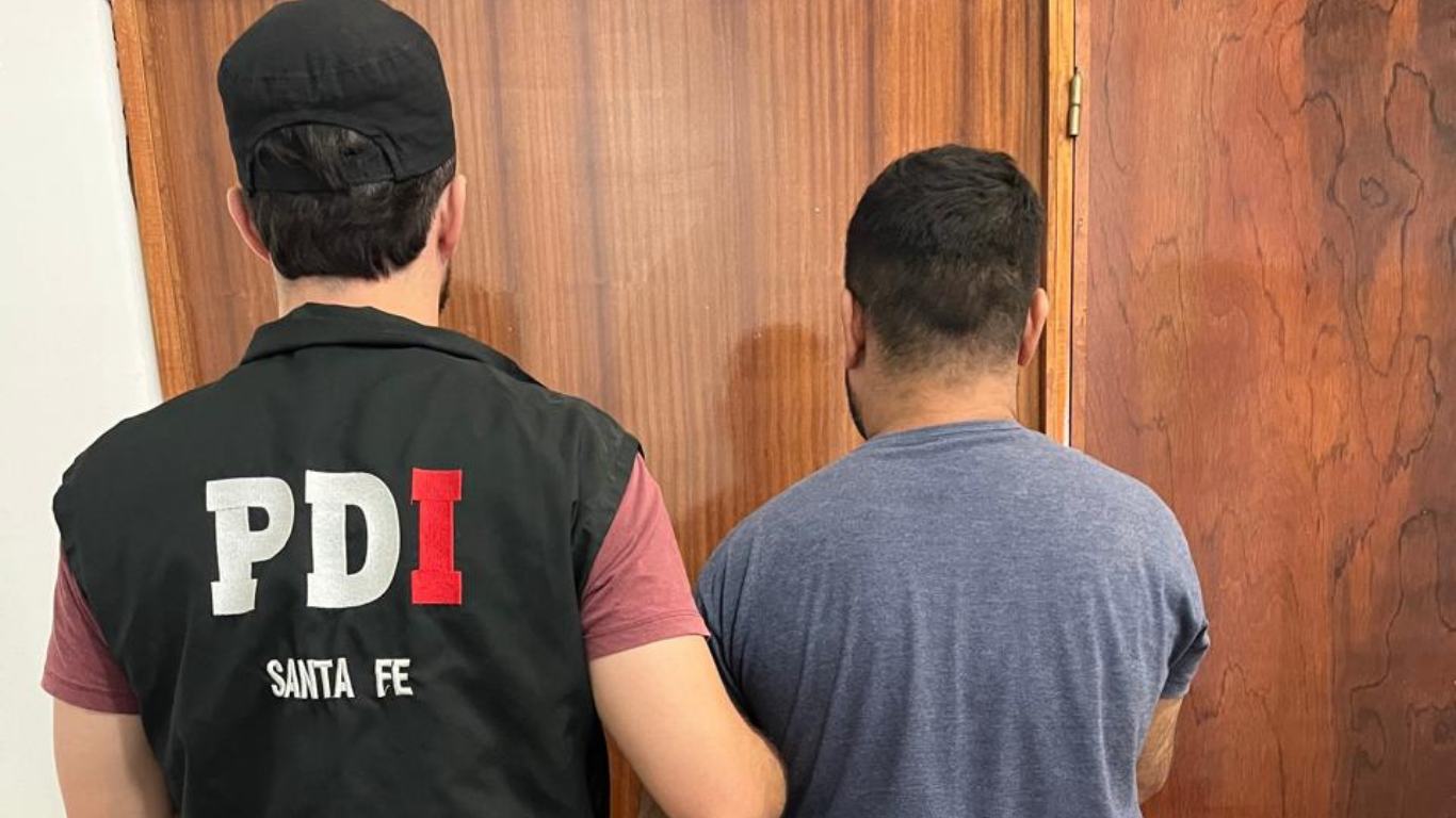 Cañada de Gómez: allanamientos por abuso de arma con un detenido y secuestro de drogas y un revólver | Rosario y la región