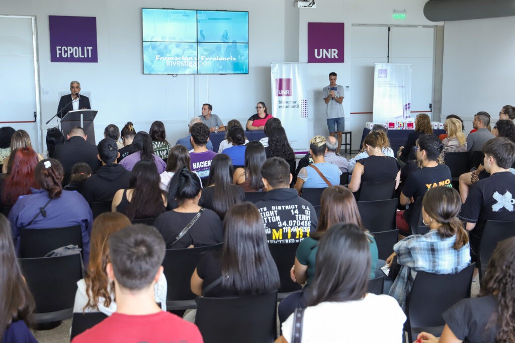 La UNR lanzó la convocatoria 2026 de becas con inscripción online | Rosario y la región