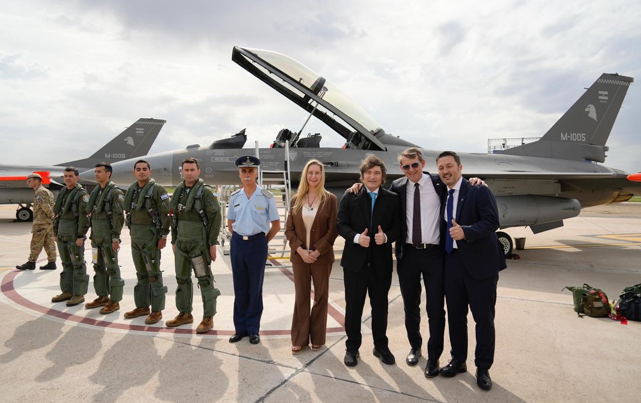 Javier Milei sobre los F-16: “Un símbolo de la argentina que estamos construyendo” | Política y Economía