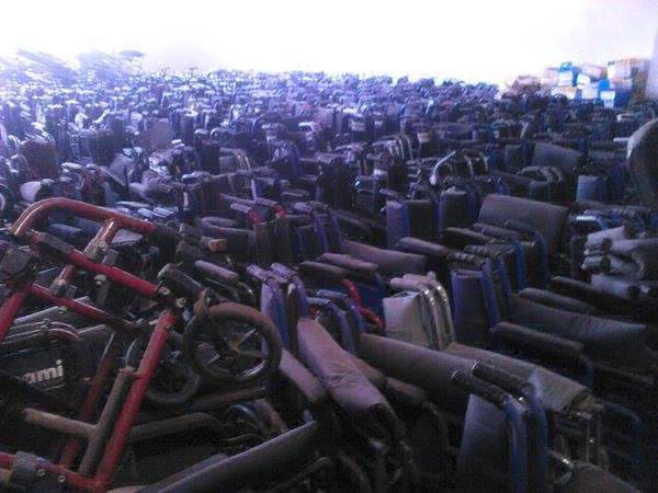 PAMI: Regazzoni denunció que había sillas de ruedas abandonadas y reventa de pañales | Información General