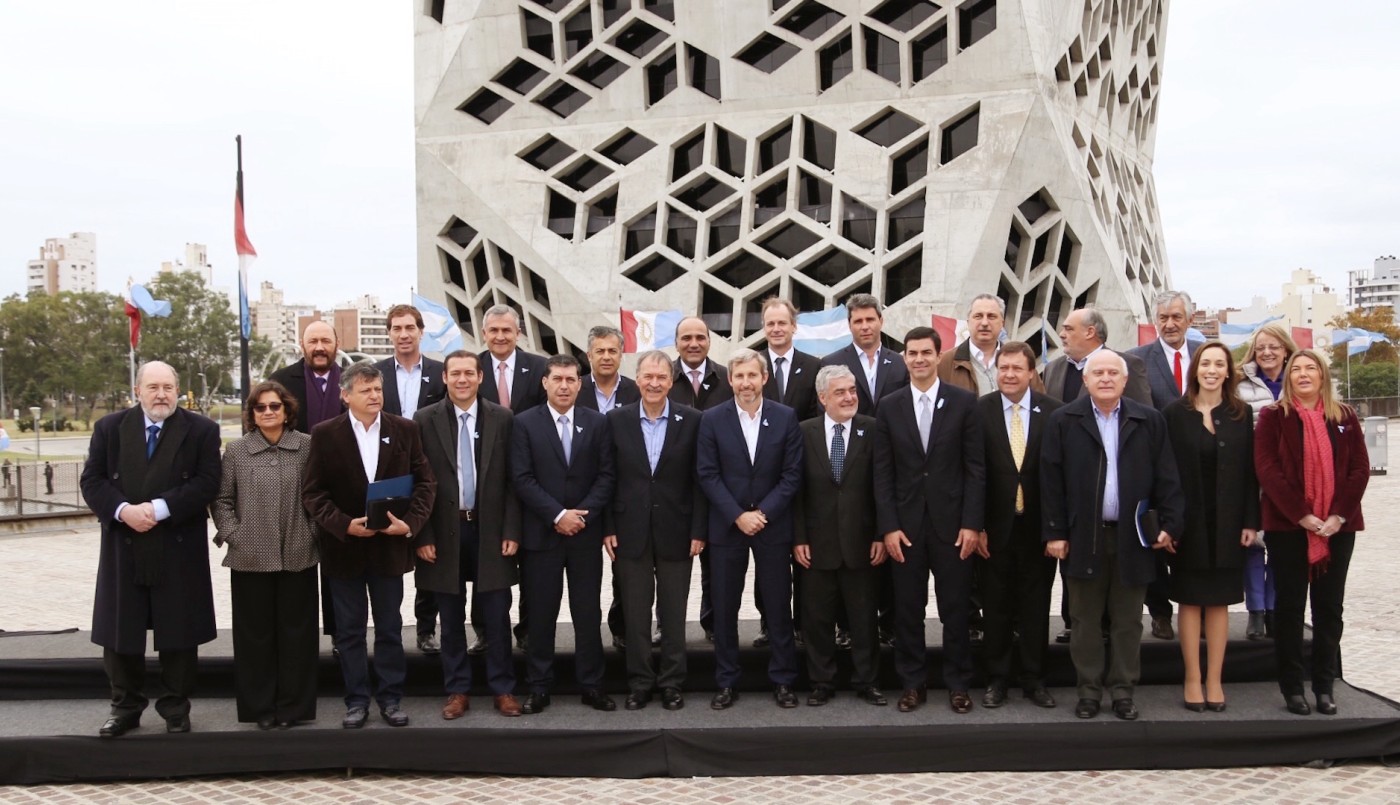 Lifschitz reclamó a la Nación por la deuda con la Caja de Jubilaciones de Santa Fe‏ | Información General