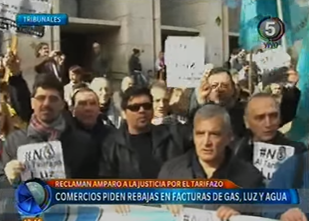 Comerciantes se movilizaron para pedir rebajas en facturas de gas, luz y agua | Información General