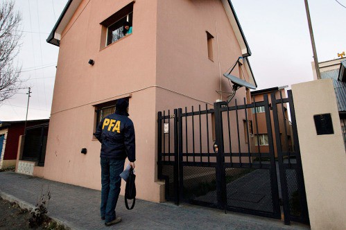 El juez Claudio Bonadio allana en Santa Cruz propiedades de la familia Kirchner | Información General