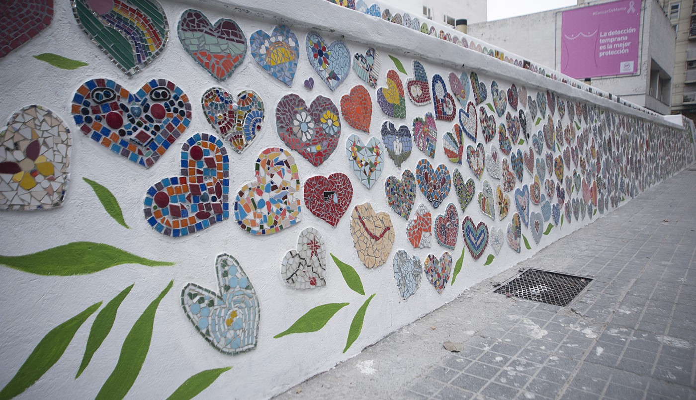 Rosario le rinde homenaje a Favaloro con dos coloridos murales | Información General