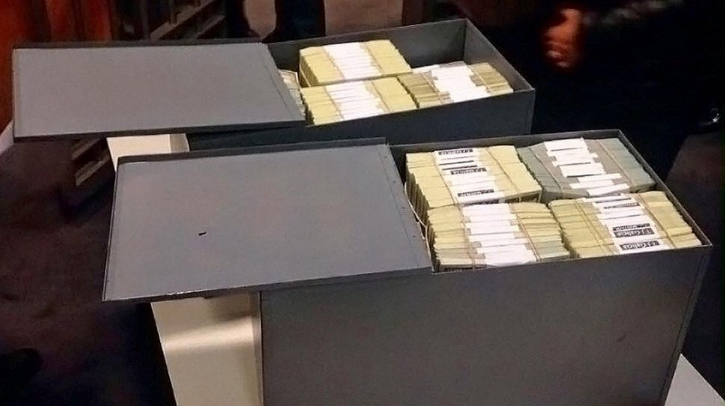 Encontraron más de 4 millones de dólares en las cajas de Florencia Kirchner | Información General