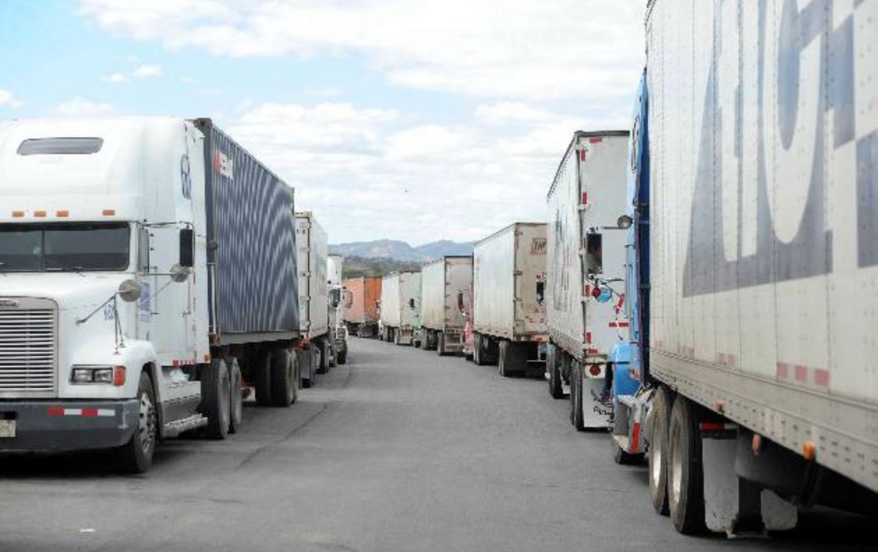 Paro de transportistas de cereales: unos 180.000 camiones en todo el país están afectados por la medida de fuerza | Información General