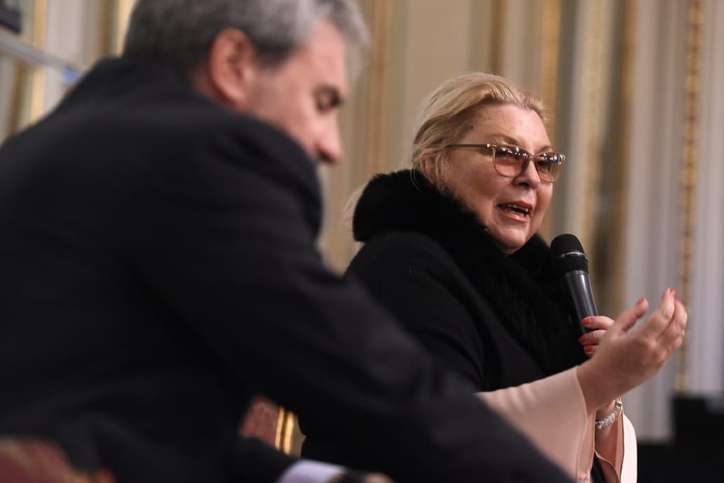 Carrió: "Vamos a pasar los días más terribles de la Argentina, pero hay que resistir" | Información General