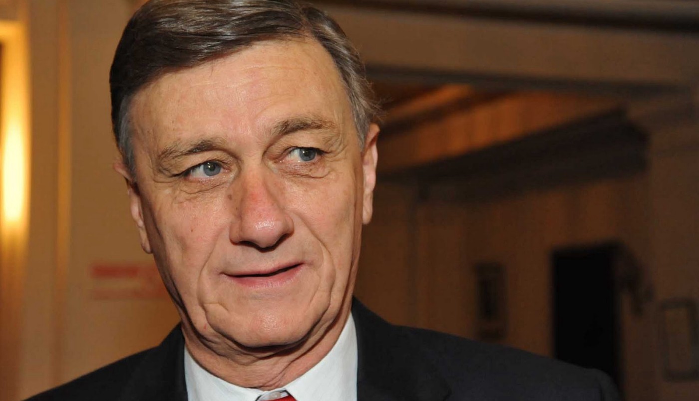 Hermes Binner se desmayó en La Rural y fue trasladado por una ambulancia del SAME | Información General