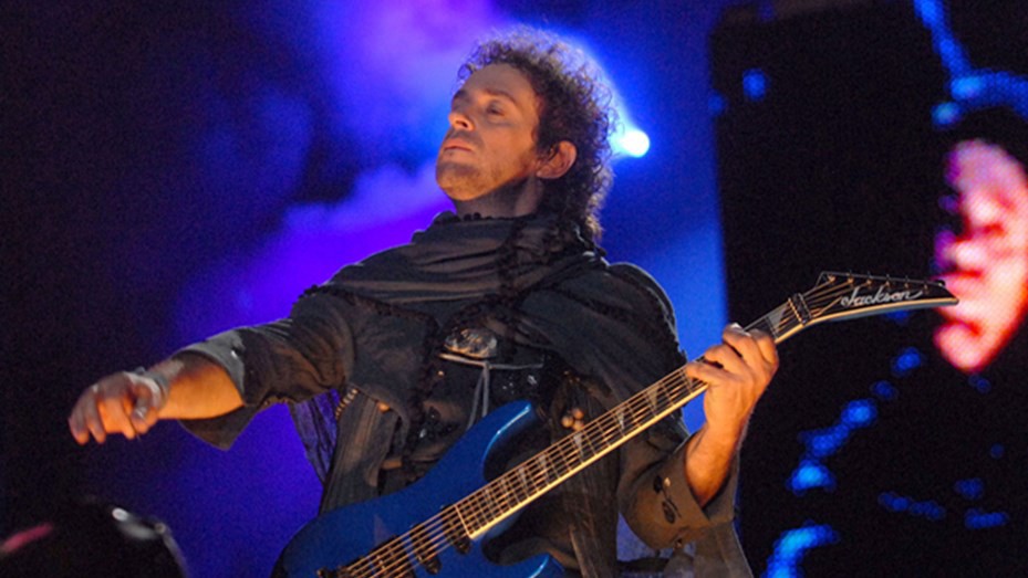 Homenajean a Gustavo Cerati en el día de su cumpleaños | Información General