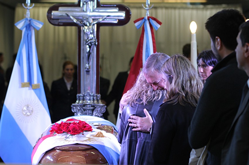 Emotiva despedida al exgobernador de Córdoba José Manuel de la Sota | Información General