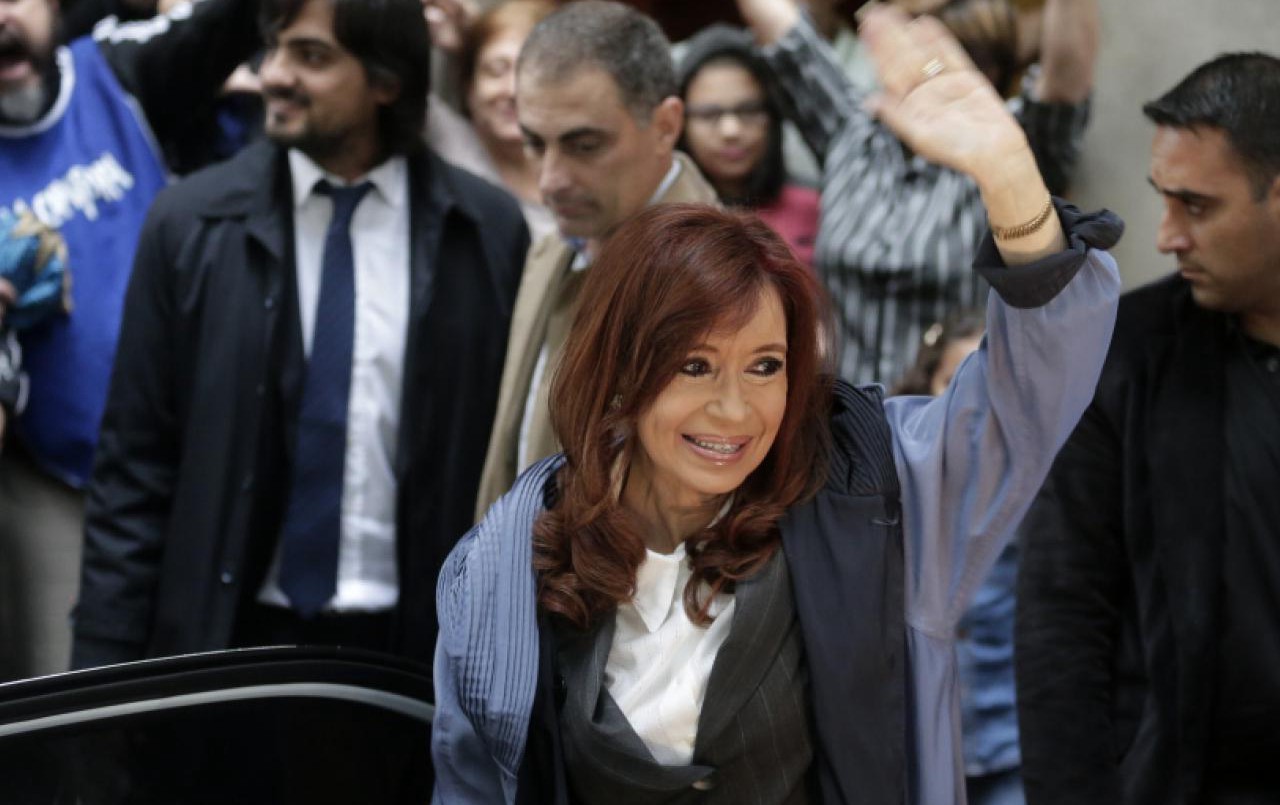 Piden nuevamente la indagatoria de Cristina Kirchner y otros funcionarios por el manejo de la obra pública | Información General