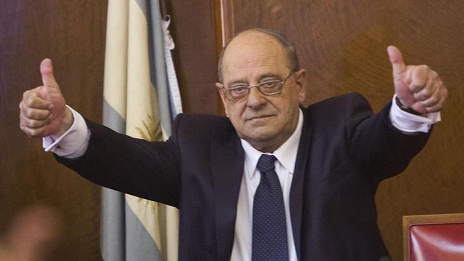 Mar del Plata: el intendente redujo 10% su sueldo y el de los funcionarios por la emergencia económica | Información General