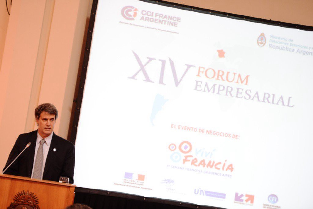 Prat Gay: "Volvimos a tener relaciones con los inversores del mundo" | Información General