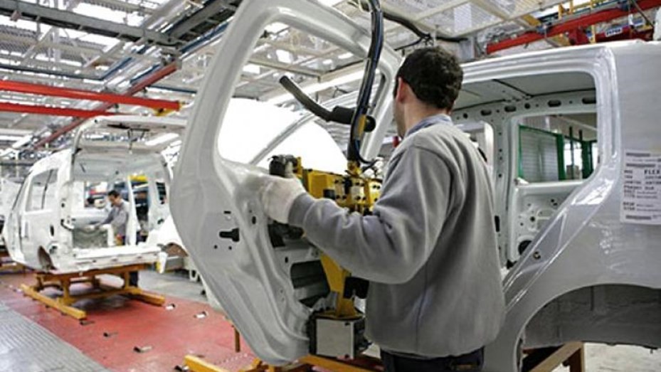 La UIA dice que el bono de fin de año "dependerá de cada sector" y la CGT avanza con el paro | Información General