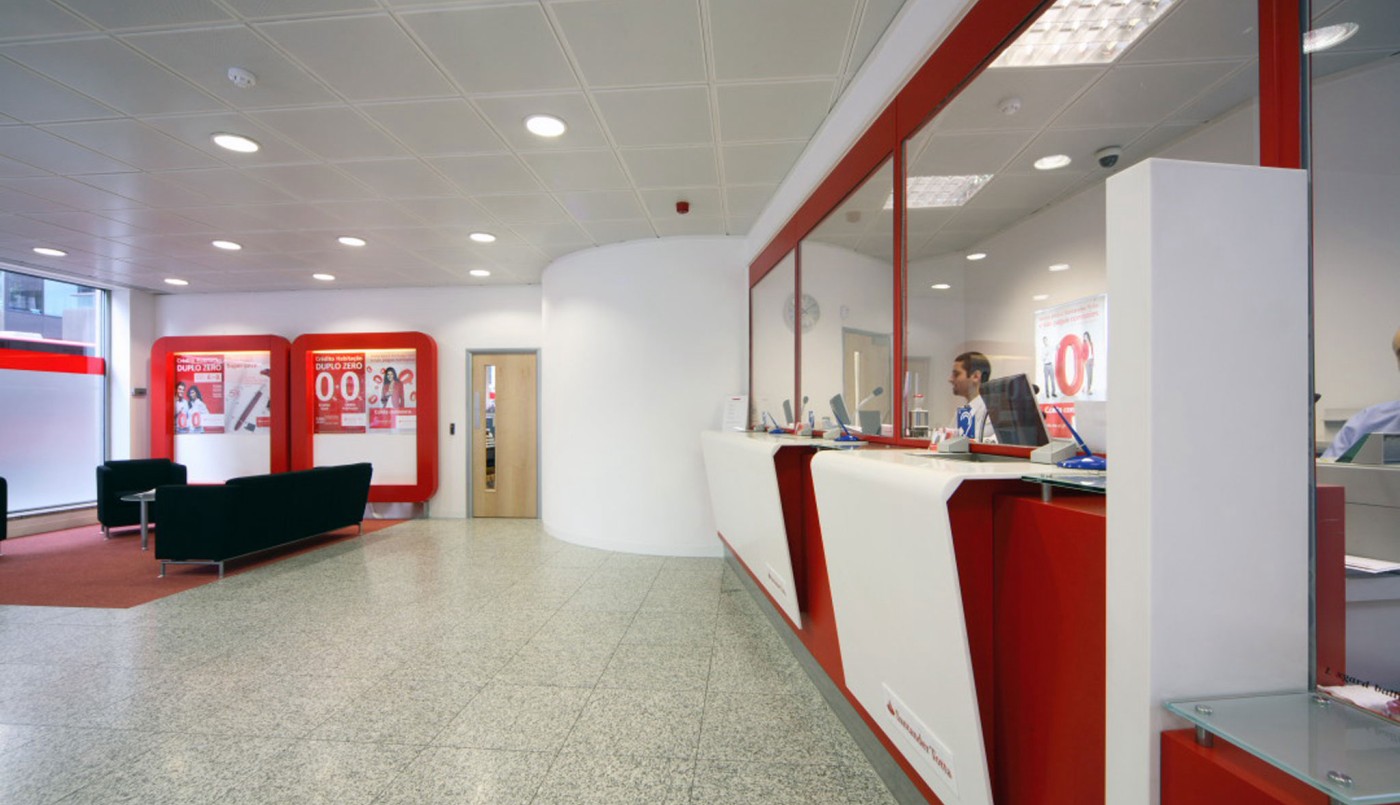 Bancarios suspendieron provisoriamente la medida de fuerza y hoy habrá atención en las entidades financieras | Información General