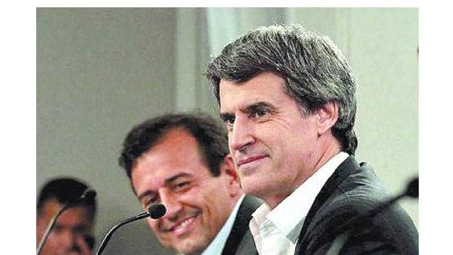 Desde el Gobierno aseguraron que ya "hubo una lluvia de dólares" en Argentina | Información General