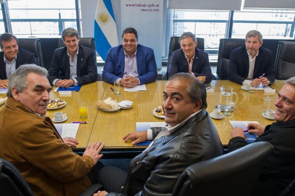 La CGT reclamará al Gobierno un bono de fin de año con un piso de dos mil pesos | Información General