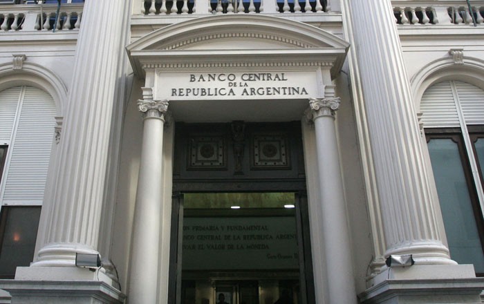 El Banco Central reglamentó el depósito electrónico de cheques | Información General