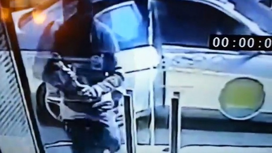 Robo fugaz a un banco en Tigre: en 30 segundos se llevaron 750 mil pesos | Información General