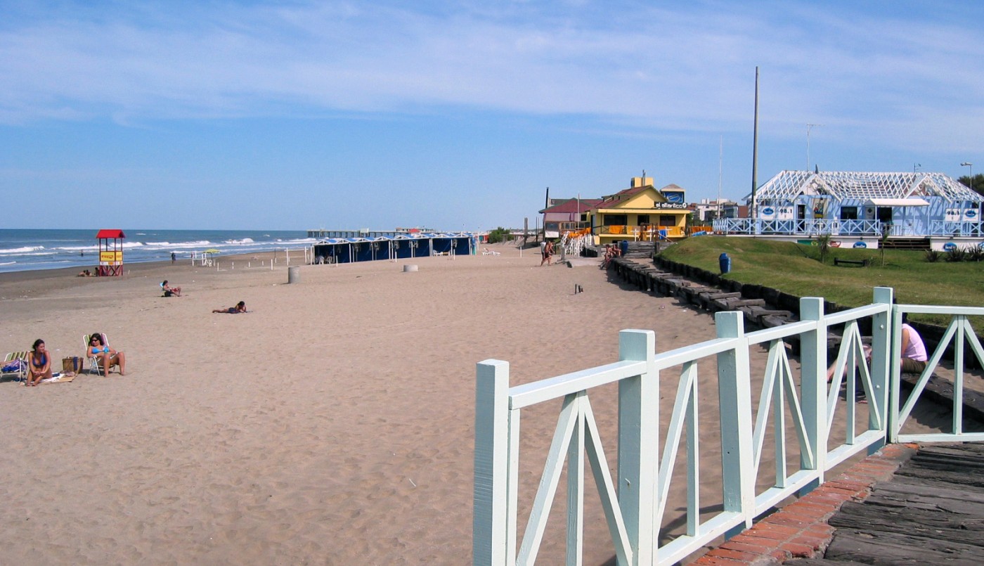 Buenos Aires: impulsan una ley de balnearios accesibles que brinden facilidades a personas con discapacidad | Información General