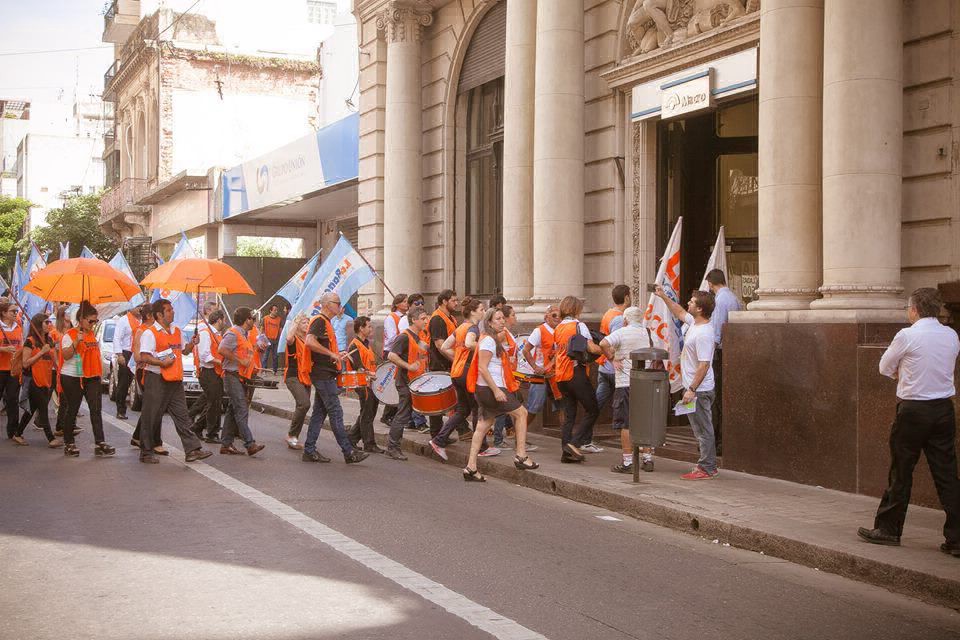 Trabajadores bancarios alcanzaron un acuerdo y se levantó la medida de fuerza | Información General