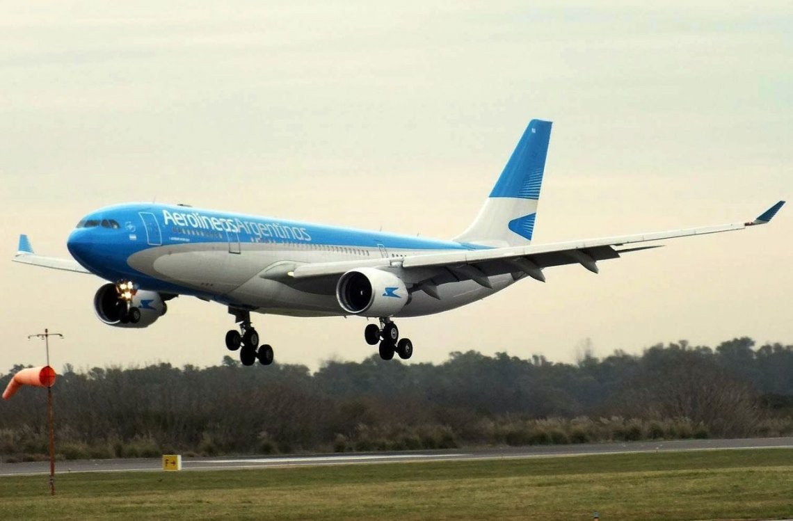 Cancelaron más de 50 vuelos de Aerolíneas Argentinas por una medida de fuerza | Información General