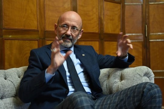 El rector de la UNR dijo que el ingreso no planificado de extranjeros es un problema | Información General