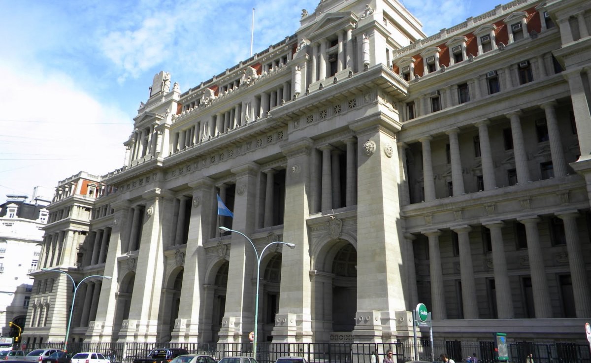 La Corte Suprema dispuso un aumento del 10 por ciento en los haberes para todas las categorías del escalafón judicial | Información General