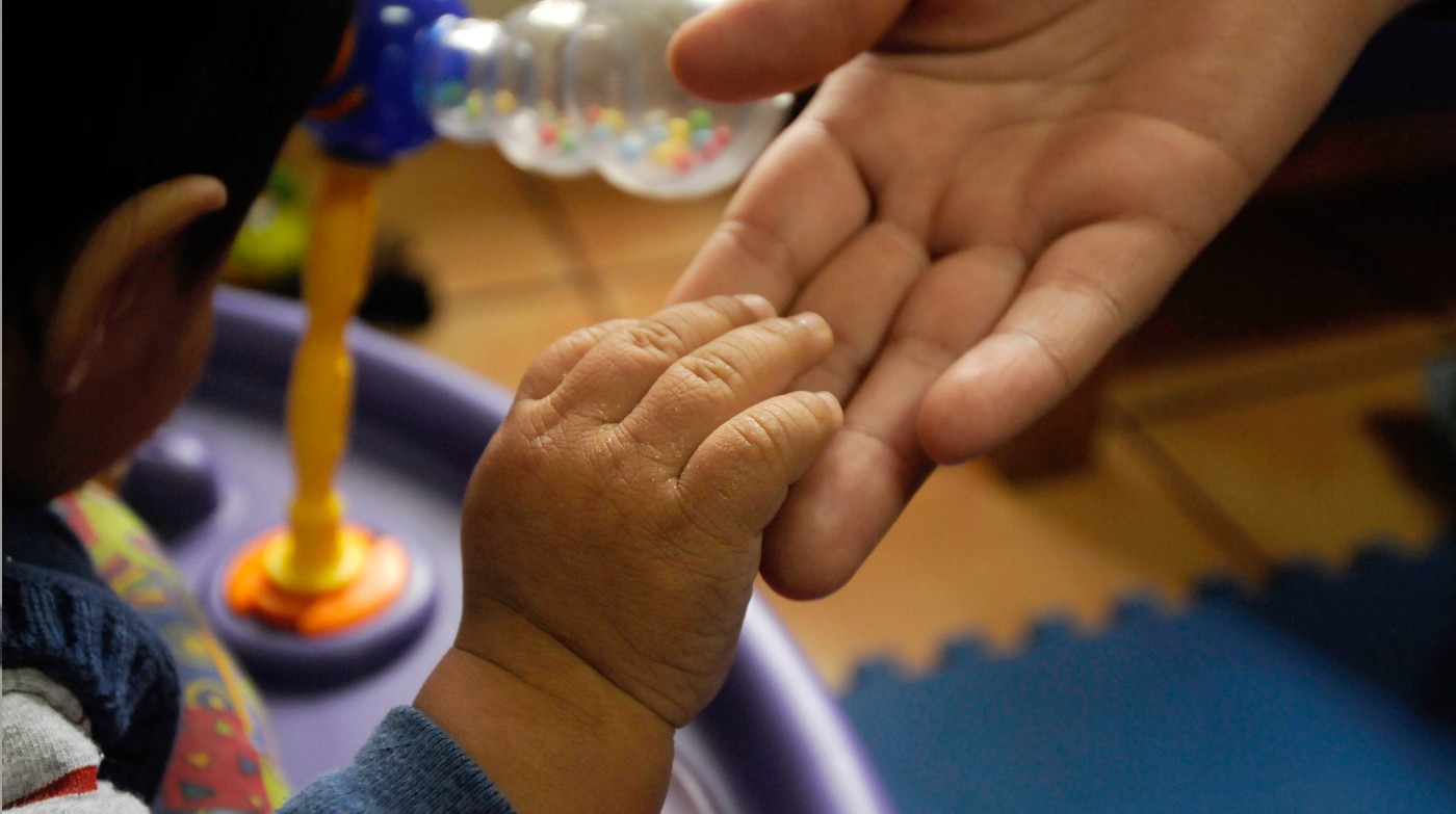 Corrientes: un fallo de la Justicia consideró que no debería ser indispensable estar inscripto en un registro para adoptar a un niño | Información General