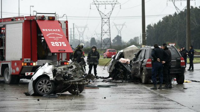 Sorrento y Provincias Unidas: continúa la búsqueda del tercer conductor que desató el trágico accidente del domingo | Información General
