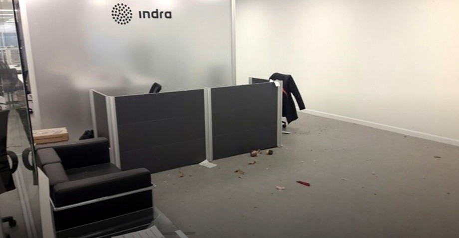 Detuvieron a dos personas por el sobre bomba que explotó en Indra | Información General